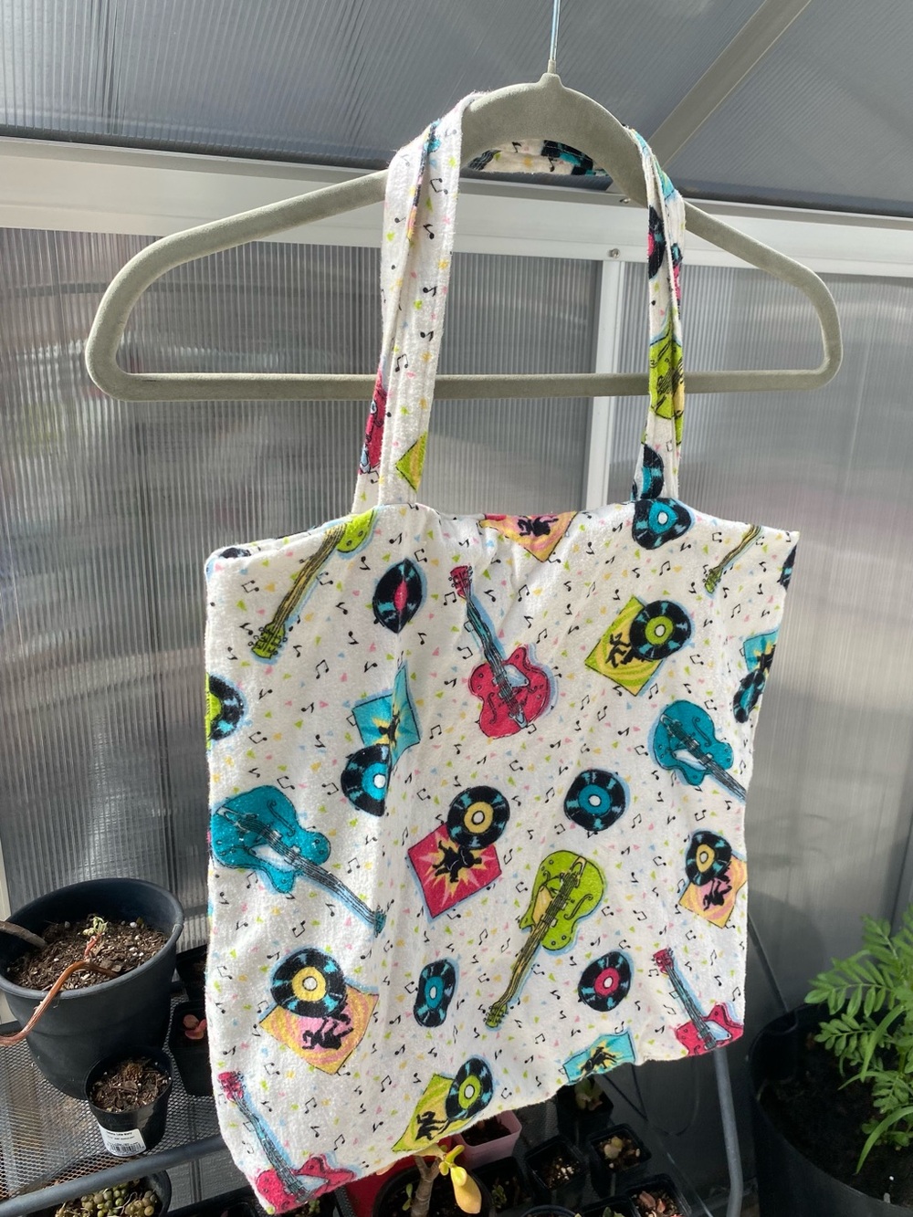 Handmade White Jazz Vinyl Record Pattern Lined Travel Tote Bag - Picture 2 of 7